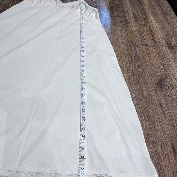 Vintage Kayser night gown beige made in canada size 36 - Picture 6 of 7